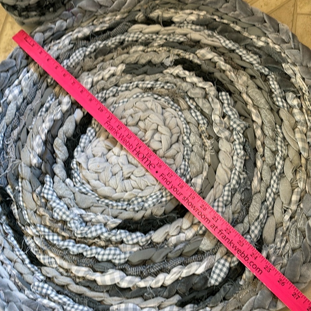 Handmade Rug and basket Set - Picture 3 of 7